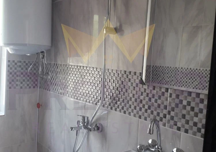 Отремонтирана къща със собствен парцел в центъра на Кранево - - снимка 12 - Имоти Премиер