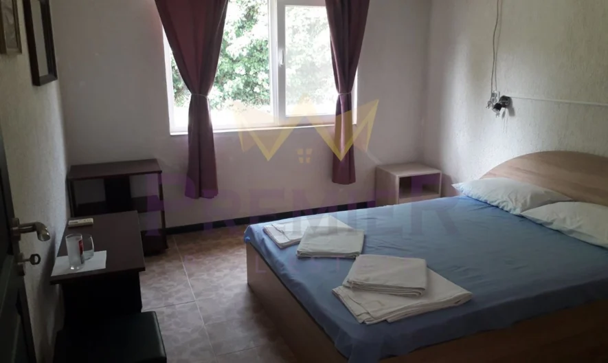 Отремонтирана къща със собствен парцел в центъра на Кранево -  - снимка 3 - Имоти Премиер