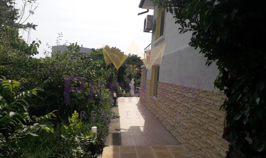 Отремонтирана къща със собствен парцел в центъра на Кранево - - снимка 8 - Имоти Премиер