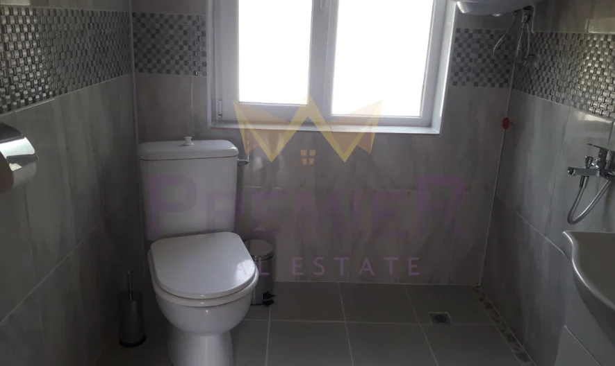 Отремонтирана къща със собствен парцел в центъра на Кранево -  - снимка 9 - Имоти Премиер