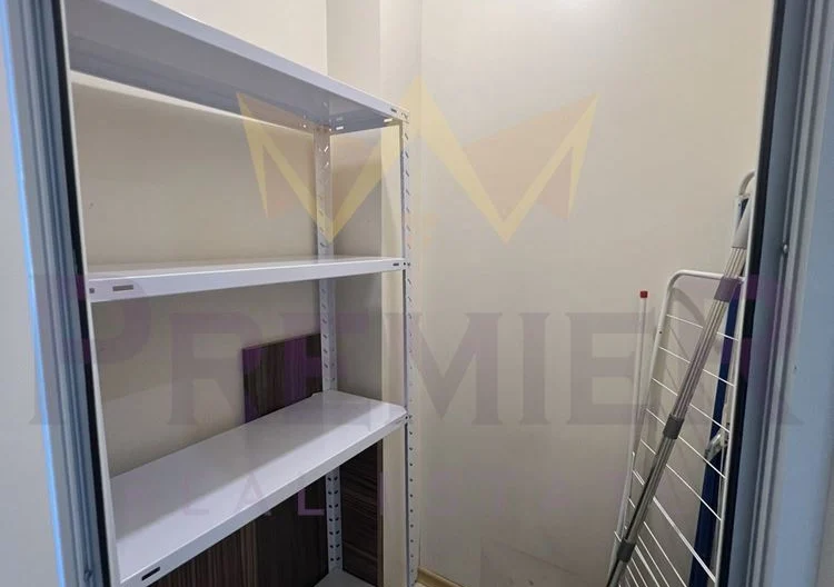 Панорамен четиристаен апартамент в района на Колхозен пазар -  - снимка 10 - Имоти Премиер