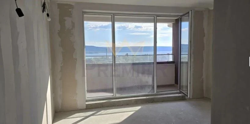 Панорамен двустаен апартамент с Акт 16 - - снимка 3 - Имоти Премиер