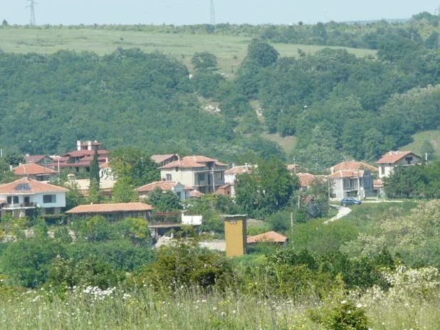 Панорамен парцел в к. к. Камчия -  - снимка 3 - Имоти Премиер