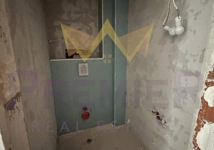 Панорамен тристаен апартамент до КЛЮЧ , кв. Бриз - - снимка 10 - Имоти Премиер