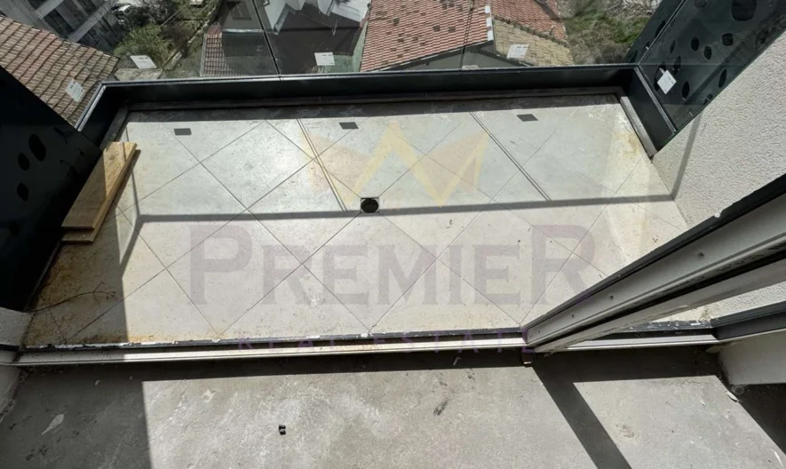 Панорамен тристаен апартамент до КЛЮЧ , кв. Бриз - - снимка 12 - Имоти Премиер