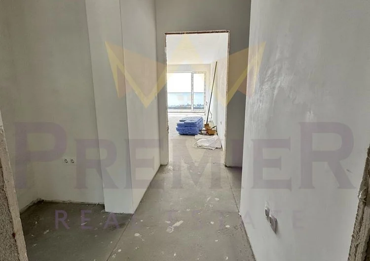 Панорамен тристаен апартамент до КЛЮЧ , кв. Бриз - - снимка 6 - Имоти Премиер