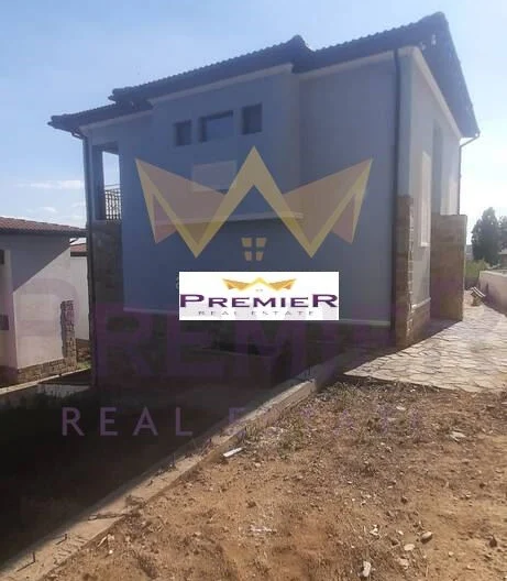 Панорамна къща в м-т Св.Никола -  - снимка 15 - Имоти Премиер