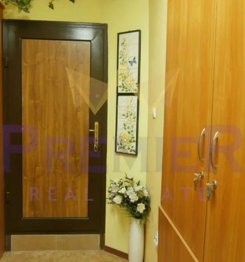 Партерно помещение с потенциал в супер център Бургас - - снимка 6 - Имоти Премиер