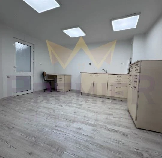 Партерно търговско помещение с лице на улица – Варна Колхозен пазар -  - снимка 4 - Имоти Премиер