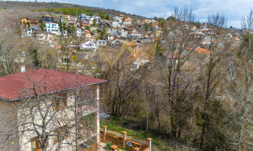 Парцел (330 кв.м.) с частична морска панорама намиращ в една от вилни зони на гр. Балчик, обл. Добрич -  - снимка 3 - Имоти Премиер