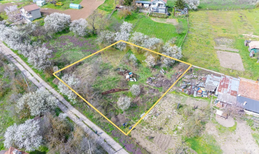 Парцел 880кв.м. с Лице 28м. в с.Радево обл.Варна -  - снимка 2 - Имоти Премиер