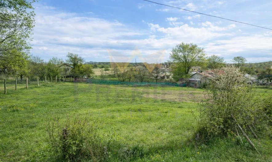 Парцел 880кв.м. с Лице 28м. в с.Радево обл.Варна -  - снимка 5 - Имоти Премиер