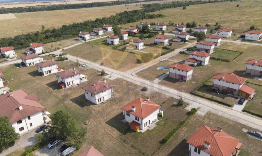 Парцел, Долна баня - - снимка 2 - Имоти Премиер