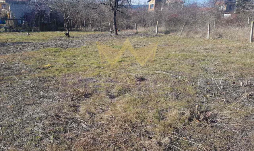 Обява за имот 198573, Площ: 800 м<sup>2</sup>, Цена: 80000 EUR - Апартаменти Варна Евксиноград