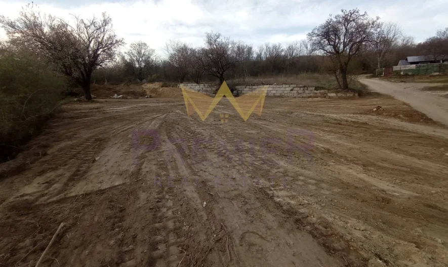 Парцел гр. Аксаково -  - снимка 1 - Имоти Премиер