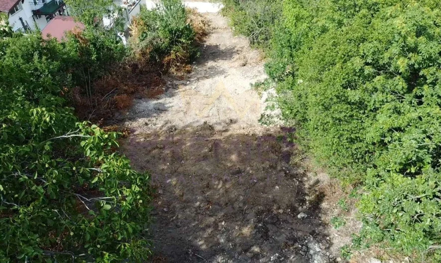 Парцел м-т Манастирски рид -  - снимка 3 - Имоти Премиер