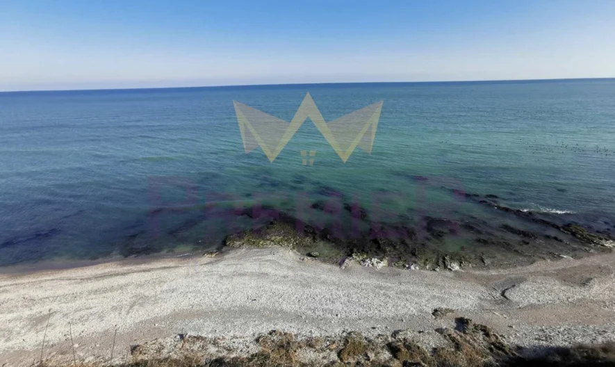 Парцел на Брега на Морето -  - снимка 1 - Имоти Премиер
