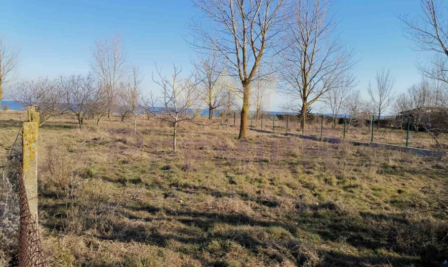 Парцел на Брега на Морето -  - снимка 3 - Имоти Премиер