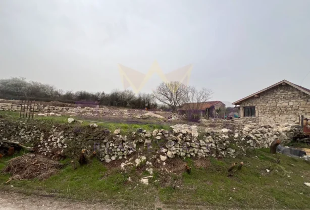 Агенция за недвижими имоти - Имоти Премиер - имот - 850421, Цена: 295000 EUR