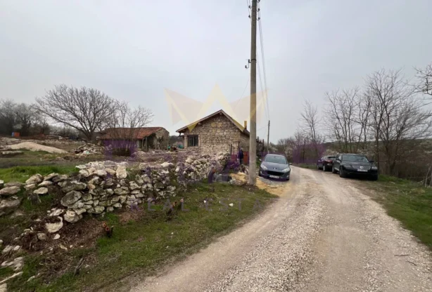 Агенция за недвижими имоти - Имоти Премиер - имот - 850421, Цена: 295000 EUR