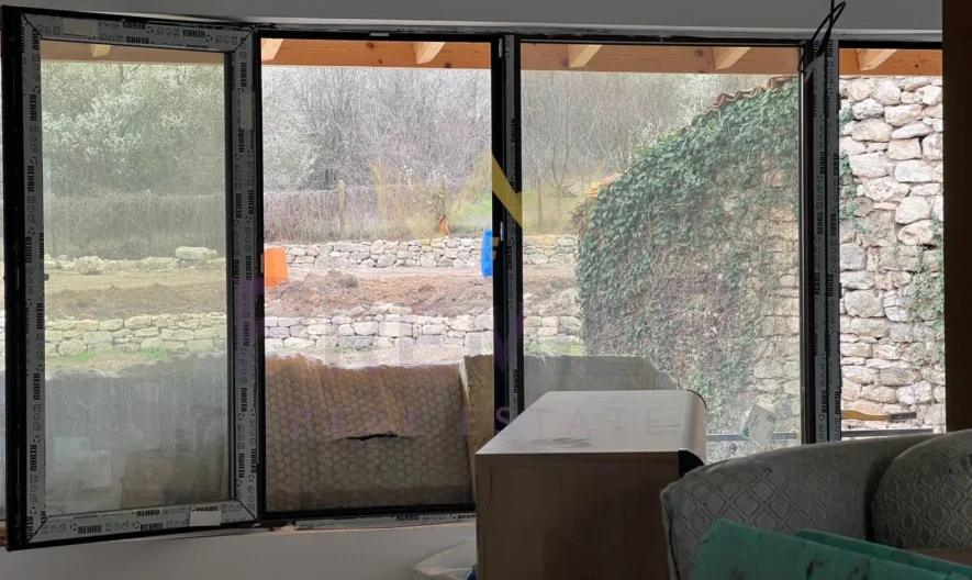 Парцел с 2 къщи в с. Радево -  - снимка 33 - Имоти Премиер