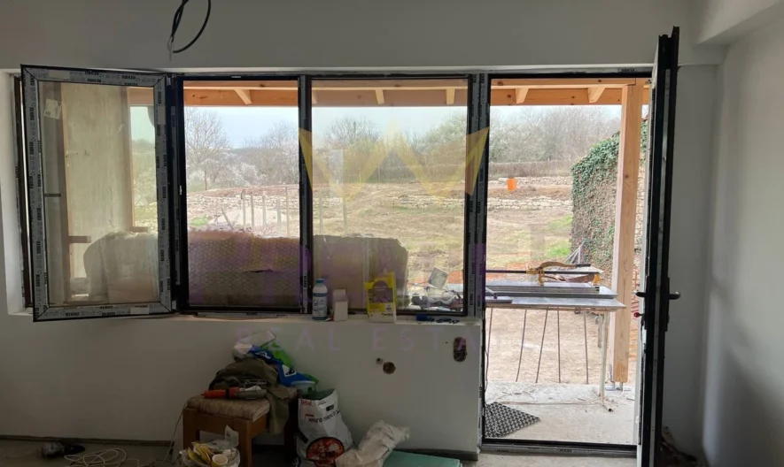 Парцел с 2 къщи в с. Радево -  - снимка 34 - Имоти Премиер