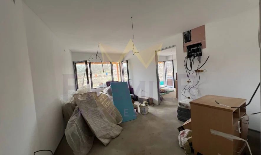 Парцел с 2 къщи в с. Радево -  - снимка 39 - Имоти Премиер