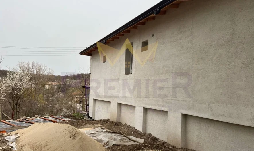 Парцел с 2 къщи в с. Радево -  - снимка 54 - Имоти Премиер