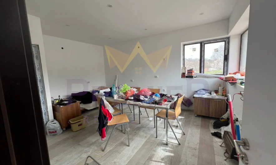 Парцел с 2 къщи в с. Радево -  - снимка 9 - Имоти Премиер