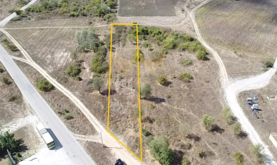 Парцел с. Бенковски 3324 кв.м. - - снимка 2 - Имоти Премиер