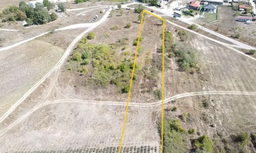 Парцел с. Бенковски 3324 кв.м. - - снимка 3 - Имоти Премиер