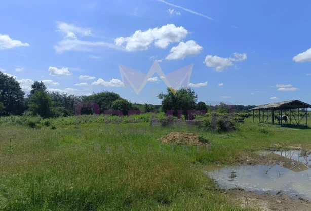 Агенция за недвижими имоти - Имоти Премиер - имот - 1004799, Цена: 17895.22 EUR