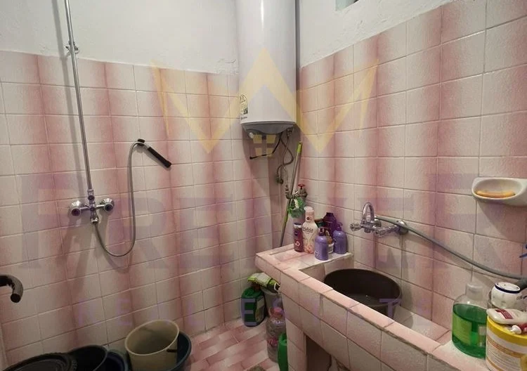 ПАРЦЕЛ С КЪЩА В ГР. АЙТОС -  - снимка 19 - Имоти Премиер