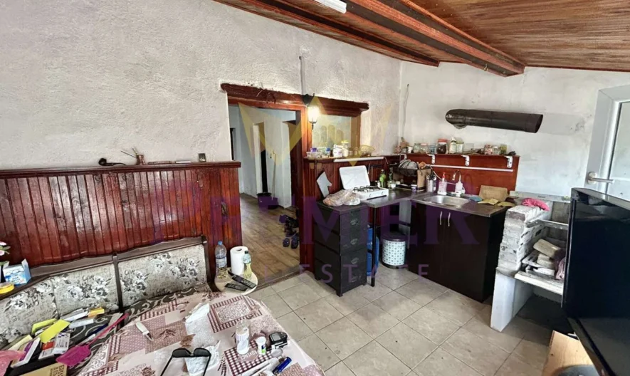 Парцел с къща в град Балчик - - снимка 5 - Имоти Премиер