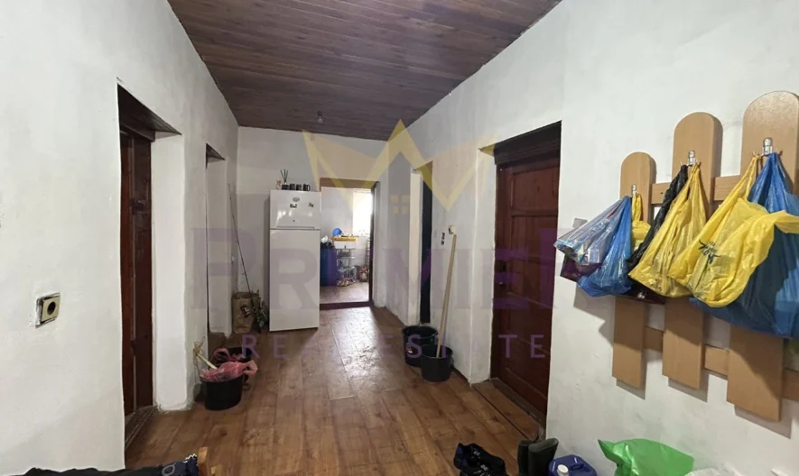 Парцел с къща в град Балчик - - снимка 8 - Имоти Премиер