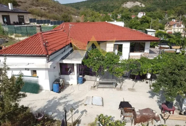 Агенция за недвижими имоти - Имоти Премиер - имот - 1066145, Цена: 180000 EUR