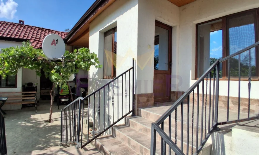 Парцел с къща в с.Кипра, област Варна -  - снимка 16 - Имоти Премиер