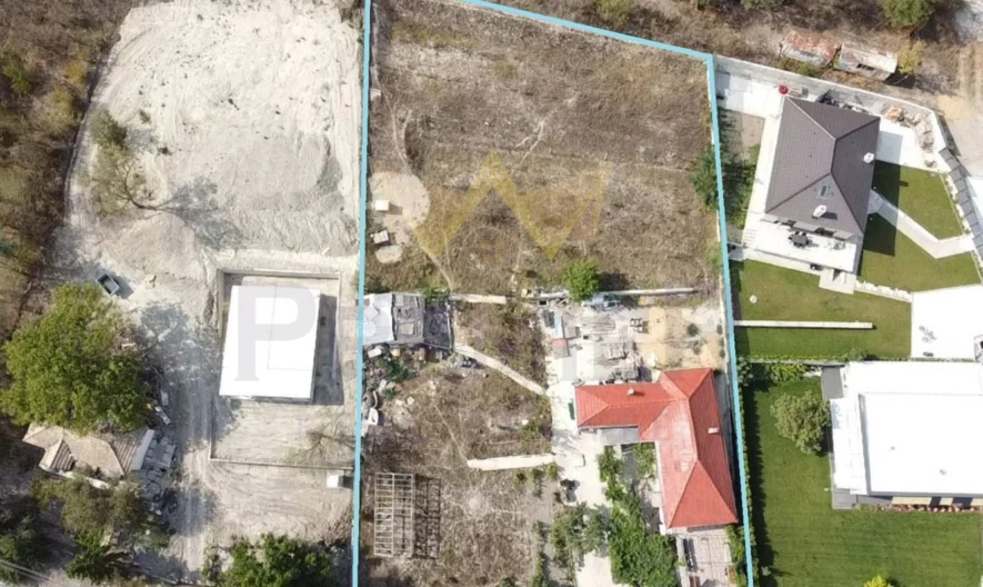 Парцел с къща в с.Кипра, област Варна -  - снимка 2 - Имоти Премиер