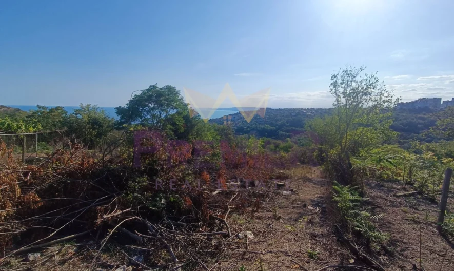 Парцел с морска панорама – 1 989 кв.м. в гр. Балчик, обл. Добрич. - - снимка 2 - Имоти Премиер