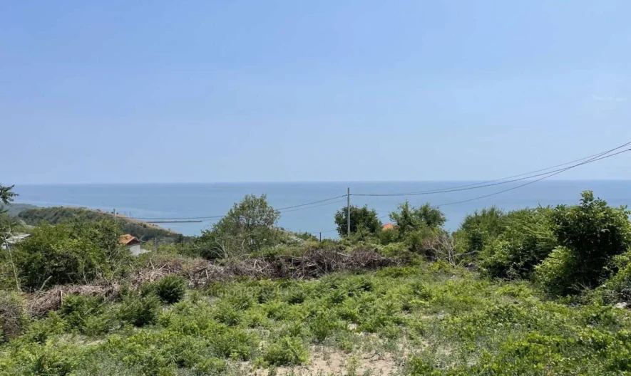 Парцел с МОРСКА ПАНОРАМА в град Балчик ! - - снимка 3 - Имоти Премиер