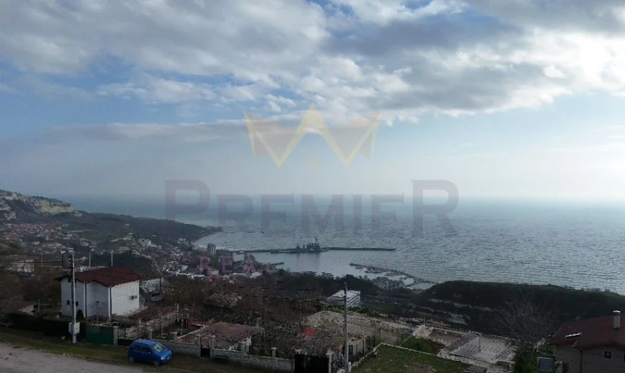 Парцел с нескриваема морска панорама (489 кв.м.) в местността Двете Чешми, гр. Балчик, обл. Добрич. - - снимка 2 - Имоти Премиер