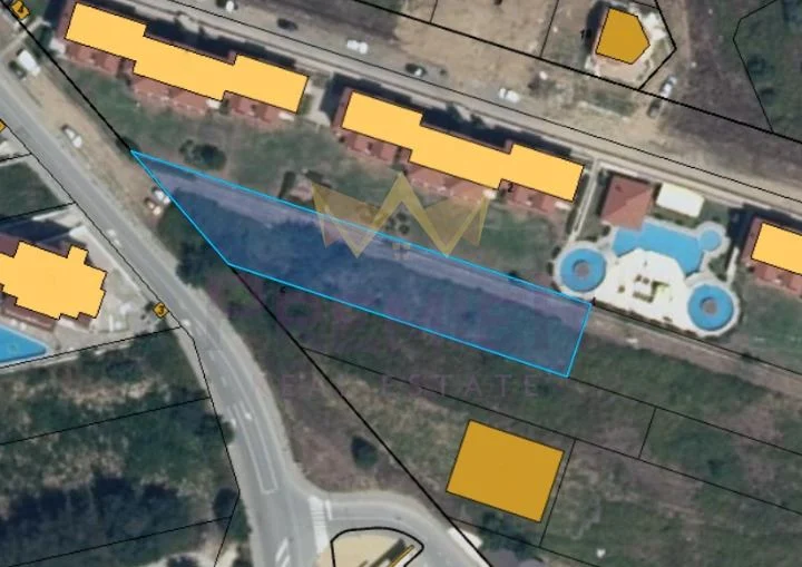 Парцел с отличен потенциал и удобна локация в гр. Бяла, обл. Варна - - снимка 1 - Имоти Премиер