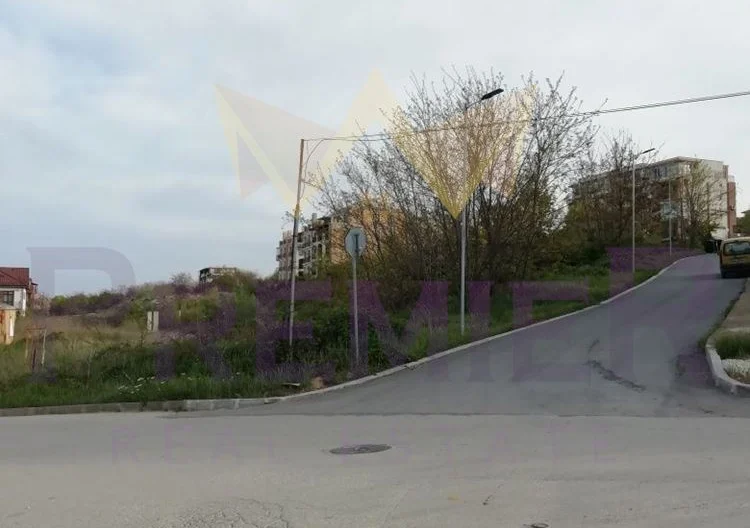 Парцел с отлична локация в гр. Бяла, област Варна -  - снимка 4 - Имоти Премиер