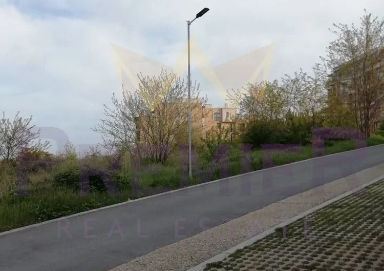 Парцел с отлична локация в гр. Бяла, област Варна -  - снимка 5 - Имоти Премиер