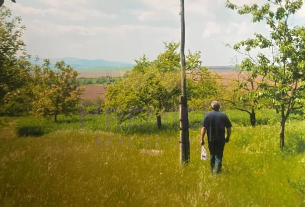 Агенция за недвижими имоти - Имоти Премиер - имот - 923163, Цена: 22000 EUR