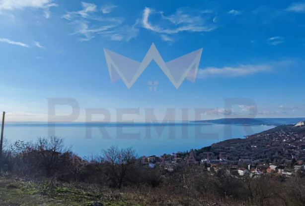 Агенция за недвижими имоти - Имоти Премиер - имот - 726620, Цена: 79000 EUR