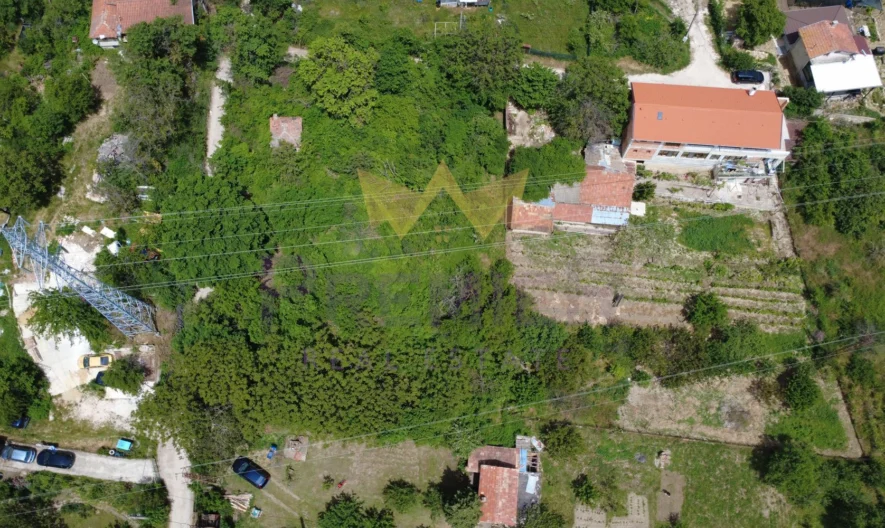 Парцел с ПУП  в  м-ст Планова, гр. Варна -  - снимка 2 - Имоти Премиер