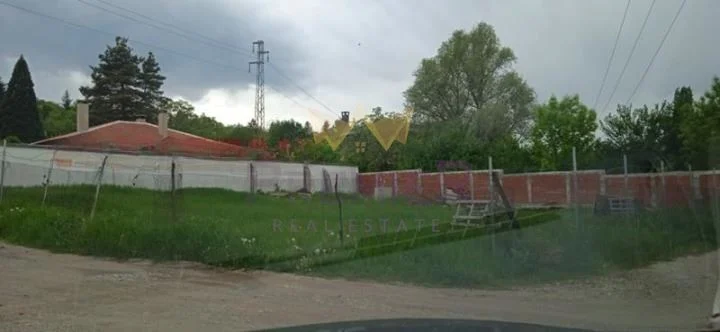 ПАРЦЕЛ С РАЗРЕШЕНИЕ ЗА СТРОЕЖ НА КЪЩА! - - снимка 1 - Имоти Премиер