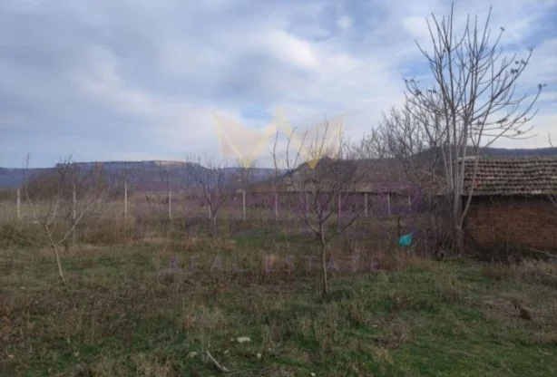 Агенция за недвижими имоти - Имоти Премиер - имот - 1072062, Цена: 11500 EUR