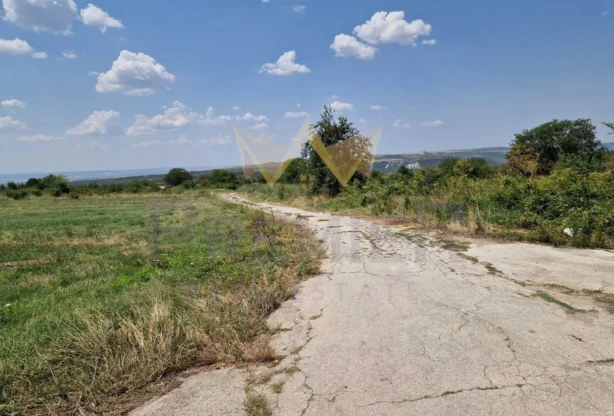 Агенция за недвижими имоти - Имоти Премиер - имот - 919913, Цена: 32000 EUR